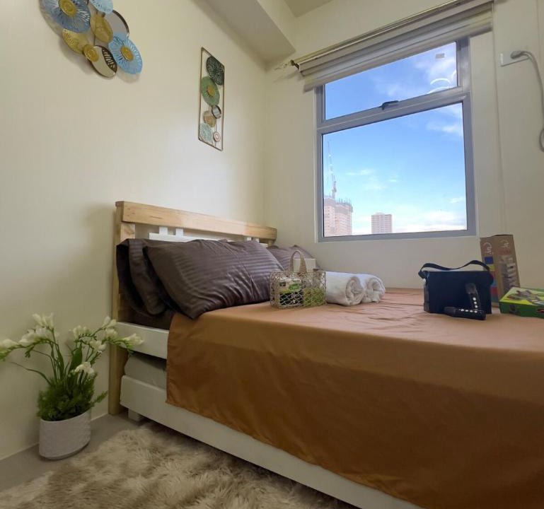 Cubao Apartment | g staycation