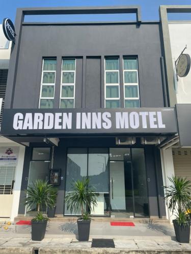 Kampung Seriap Hotel | Garden Inns Motel