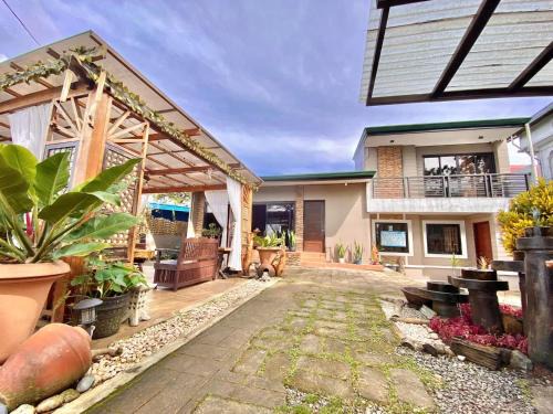 Baguio House | Garden View Homestay