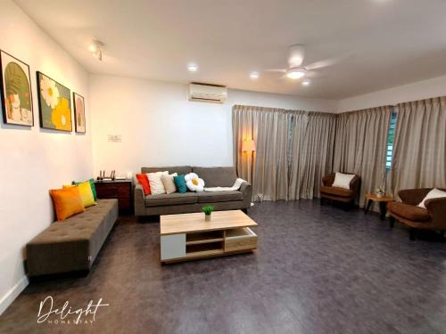 Taman Megah Ria House | GD Corner Lot 10pax Water Dispenser BBQ Neflix Games