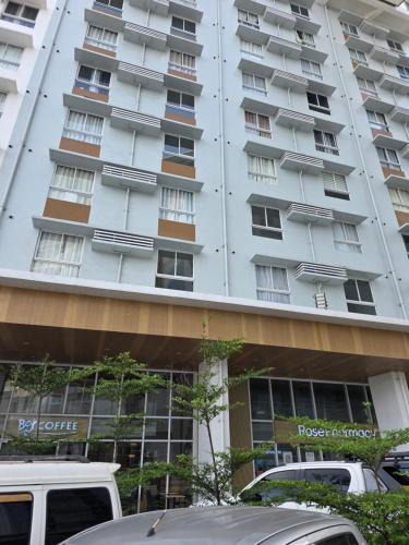 Guadalupe Apartment | Gem's Silid Tulugan