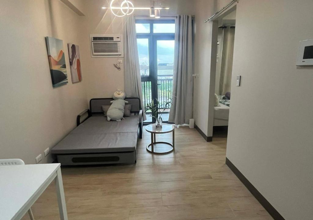 Tambo Apartment | Gentry Manor 2 Beds fast WIFI Near Okada MOA NAIA 8E