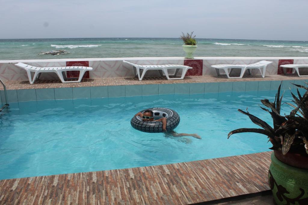Oslob Hotel | Germaroze