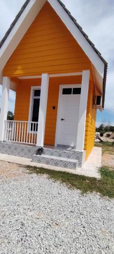 Kampung Penarik House | Golden Roomstay Cheq Ayoh Pantai Penarik Setiu