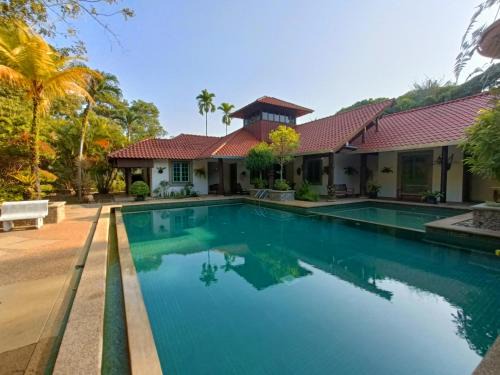 Kampung Sungai Raga House | Golden Snapper Guest House