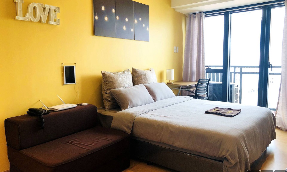 Valenzuela Apartment | Gotophi Luxurious Hotel Knightsbridge Makati 2000