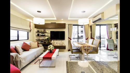 Ususan Apartment | Grand Apartment near BGC