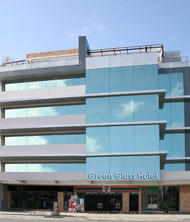 Calamba Hotel | Green Glass Hotel