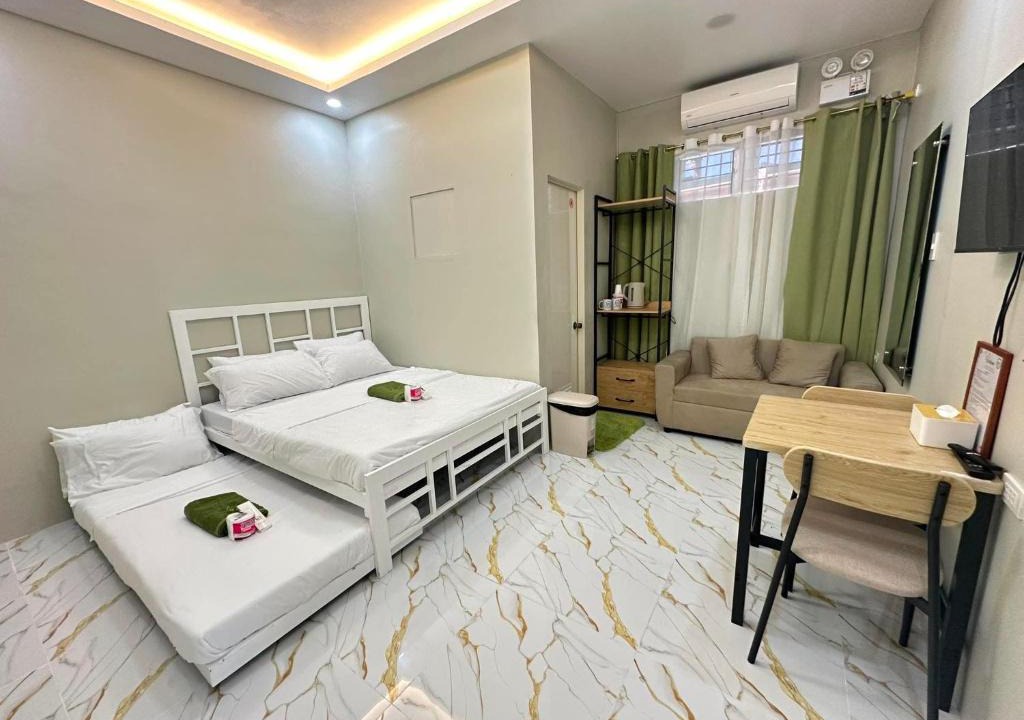 Milaor Hotel | Green Meadows Residence Naga