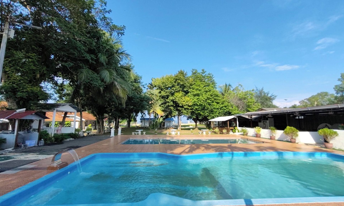 Tanjung Tanah Merah Hotel | Green Town Hotels And Resorts
