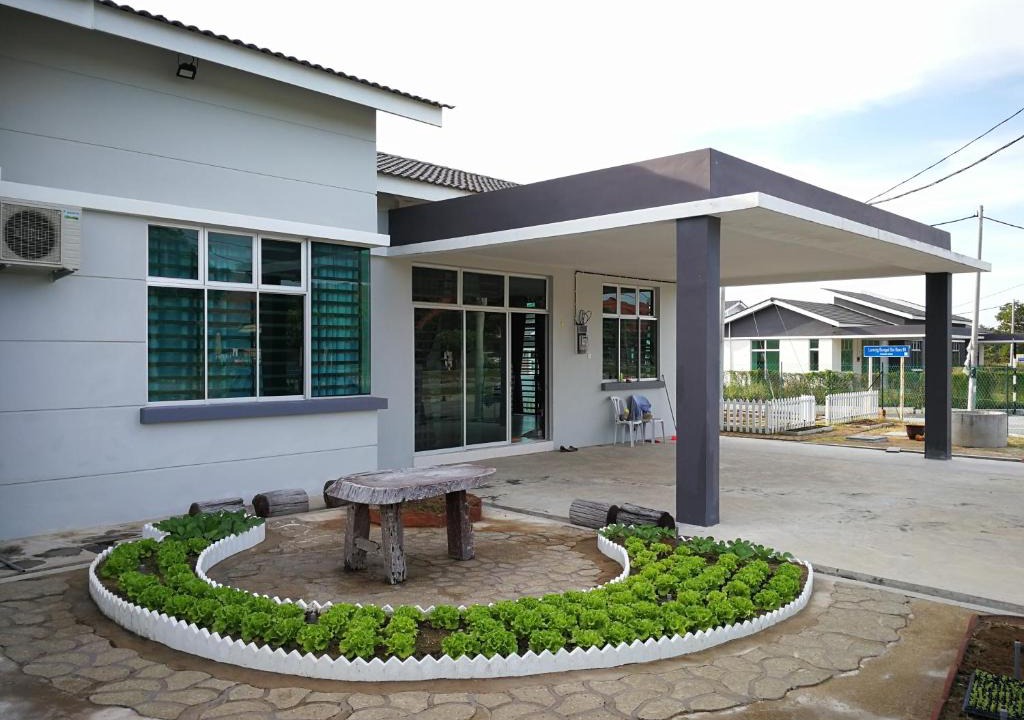 Kuantan House | Greenery Garden Concept Homestay