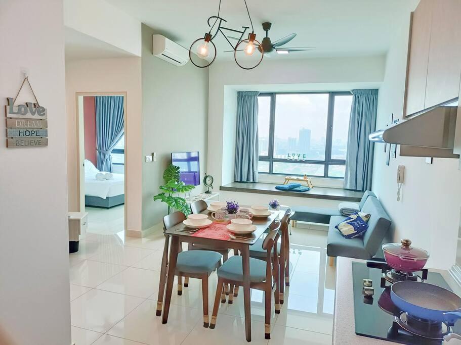 Bandar Sunway Apartment | Greenfield Residence Sunway 2-5 Pax by Convivial Staycation B08