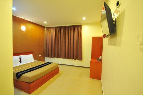 George Town Hotel | Gurney Inn