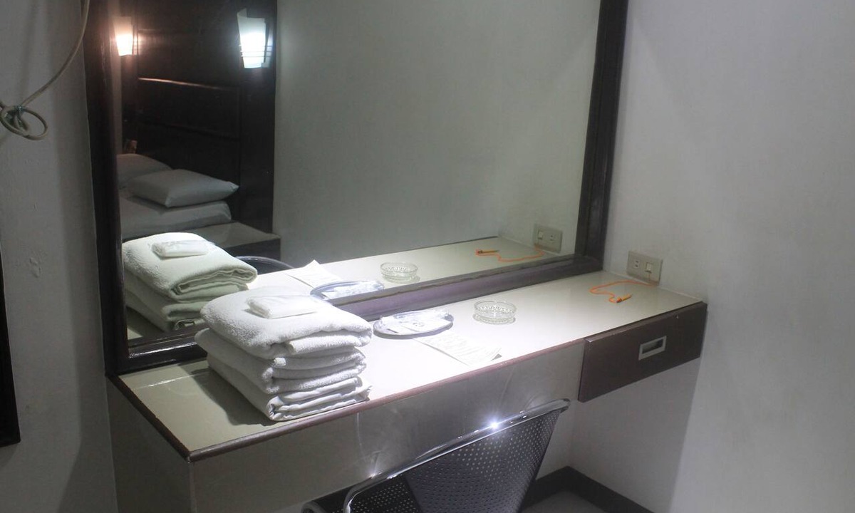 Pasay Hotel | Halina Drive Inn Hotel - Pasay