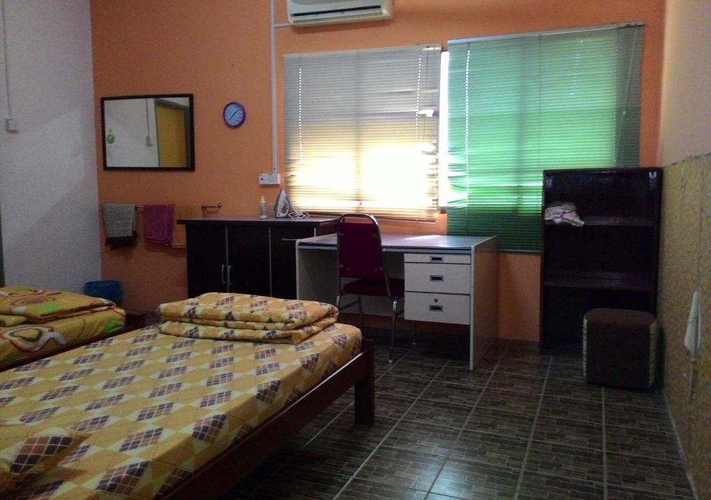 Kampung Kepayang House | Happy Owl