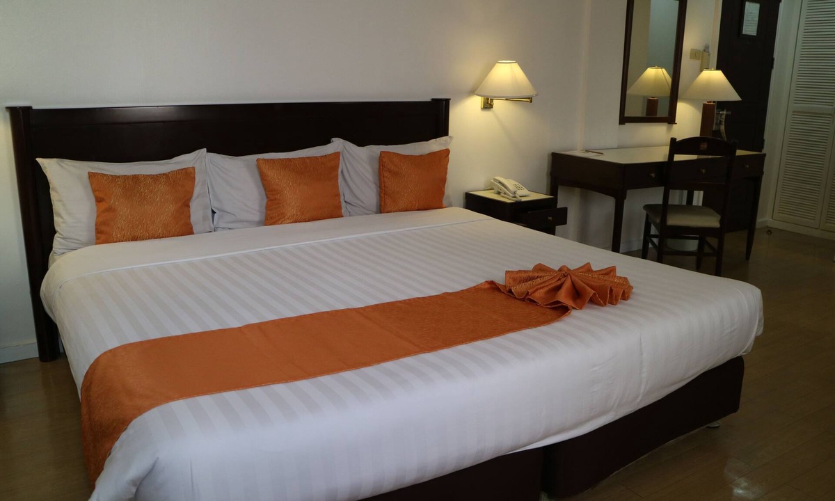 Iloilo City Proper Hotel | Harbor Town Hotel