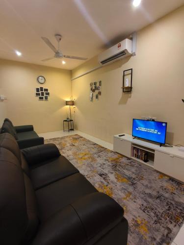 Kampung Behor Pisang House | Healing Homestay