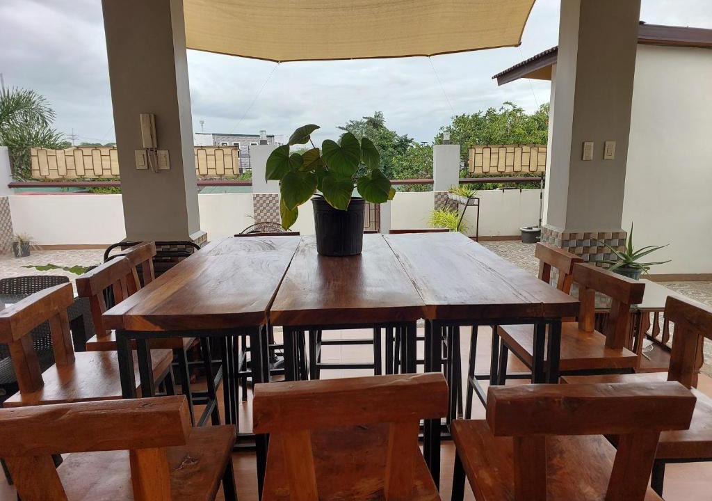 Santa Maria Hostel | Helena's Apartelle