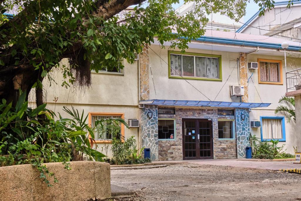Mactan Export Processing Zone Hotel | Hidden Hill Hotel