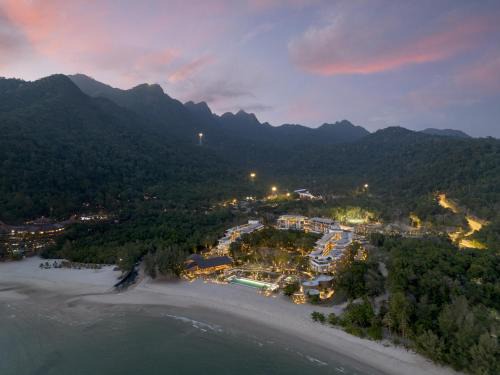 Padang Matsirat Resort | Hilton Burau Bay Langkawi Resort