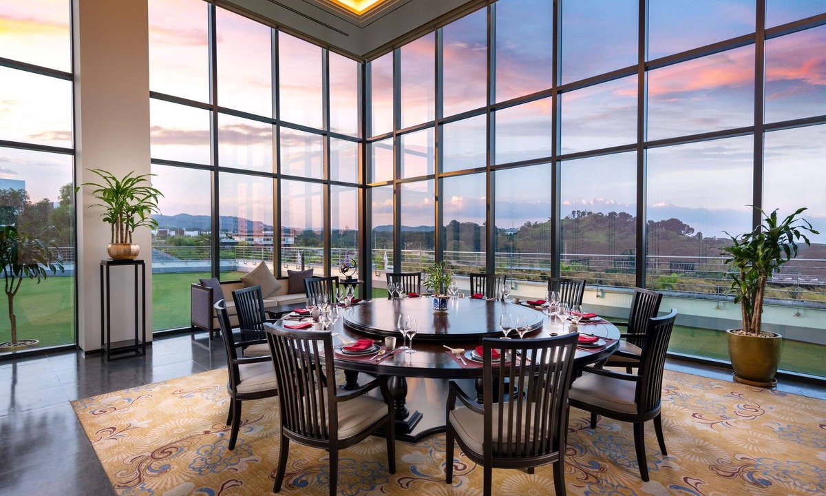 Clark Resort | Hilton Clark Sun Valley Resort