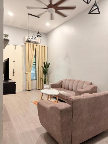 Kampung Permatang Badak House | Homestay By Wawa - Permatang Badak, Kuantan