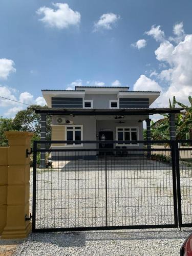 Kampung Permatang Tok Mamat House | Homestay D'Kutan Bandar Baharu Kedah