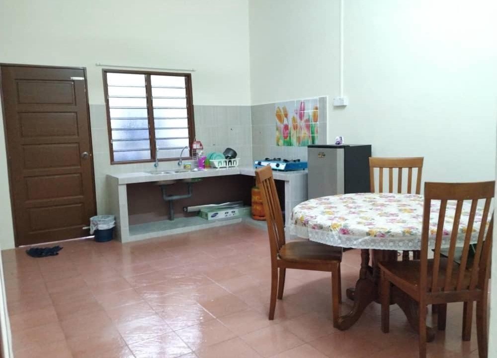 Pekan House | HOMESTAY IBU