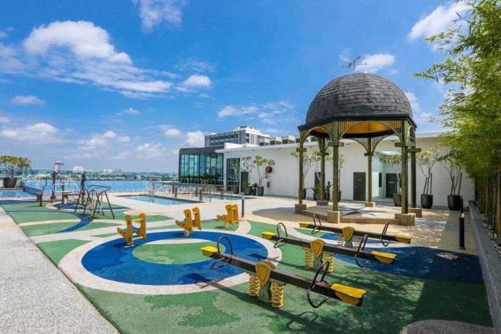 Shah Alam Apartment | Homestay Ibu Shah Alam with pool near icity uitm