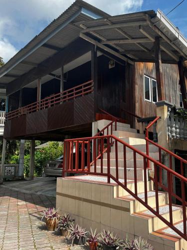 Kota Tinggi House | Homestay Rumah Kayu Kota Tinggi