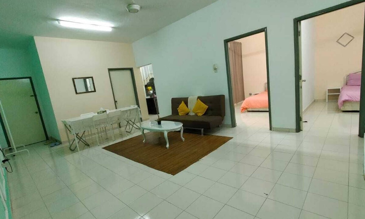 Petaling Jaya Apartment | Homestay Tasneem Muslim For 9 with WiFi