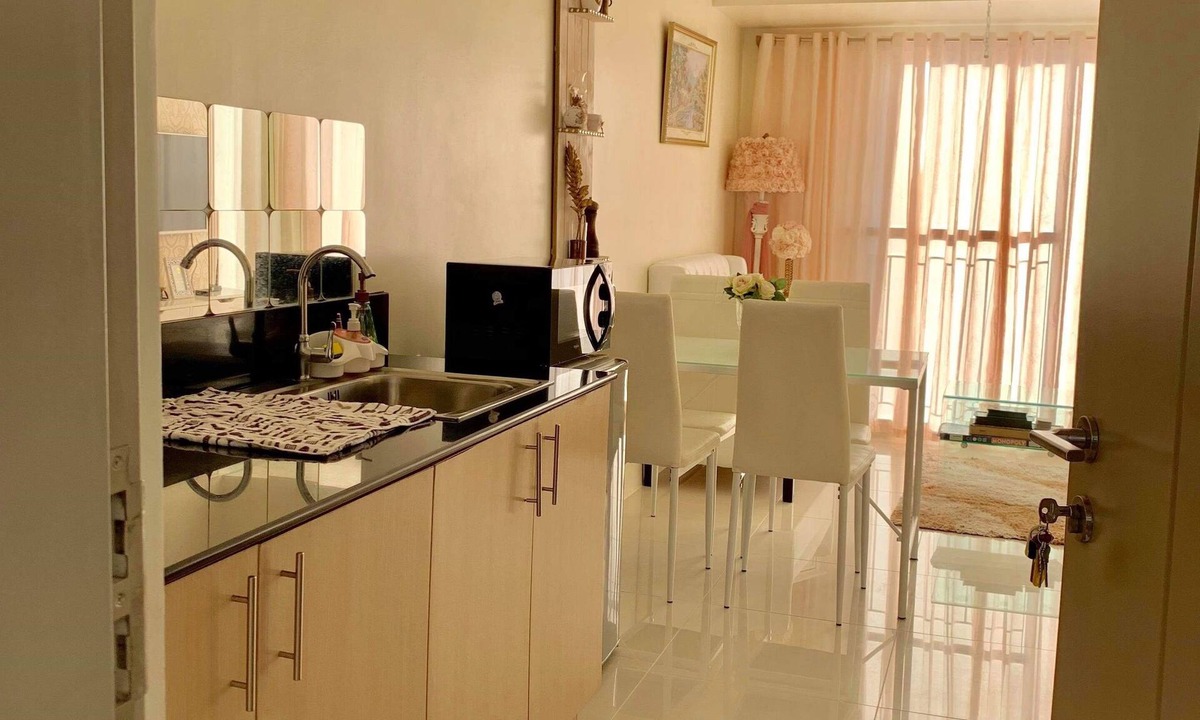 Amadeo Condo | Homey Staycation Tagaytay