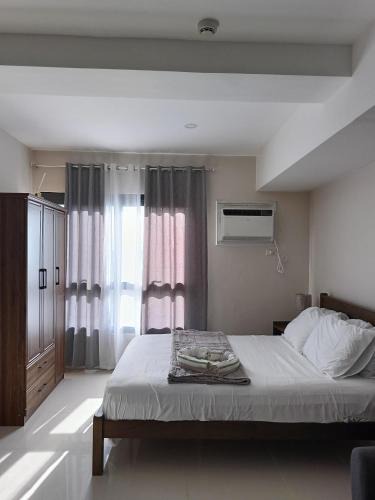 Bakilid Apartment | Homey studio in jtower residences