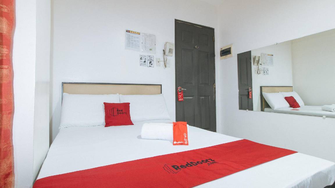 Kamuning Hotel | Hotel ∙ 3 guests