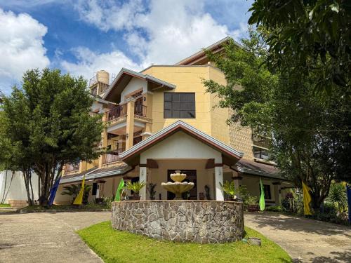 Dauis Hotel | Hotel Grand Luis