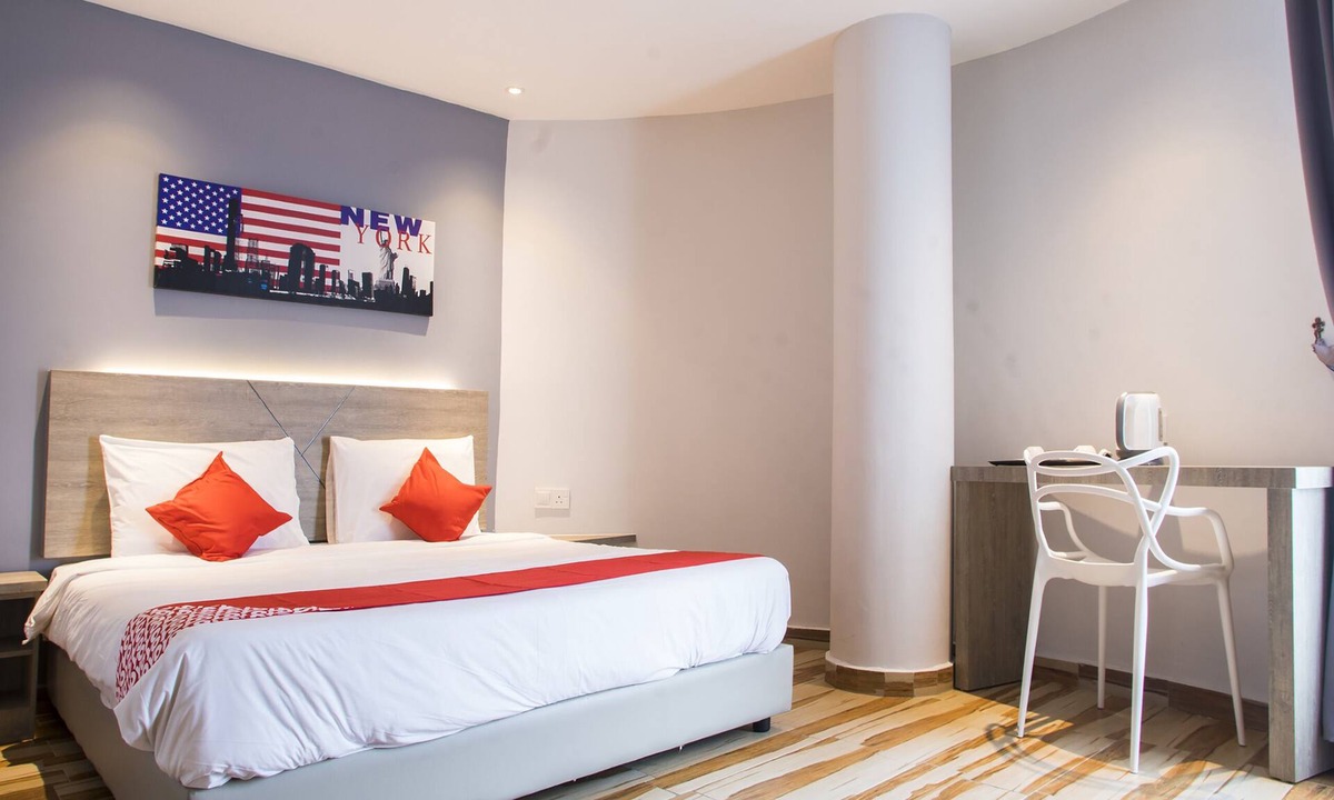 The Strand Hotel | Hotel O Gs Hotels Near Strand Mall