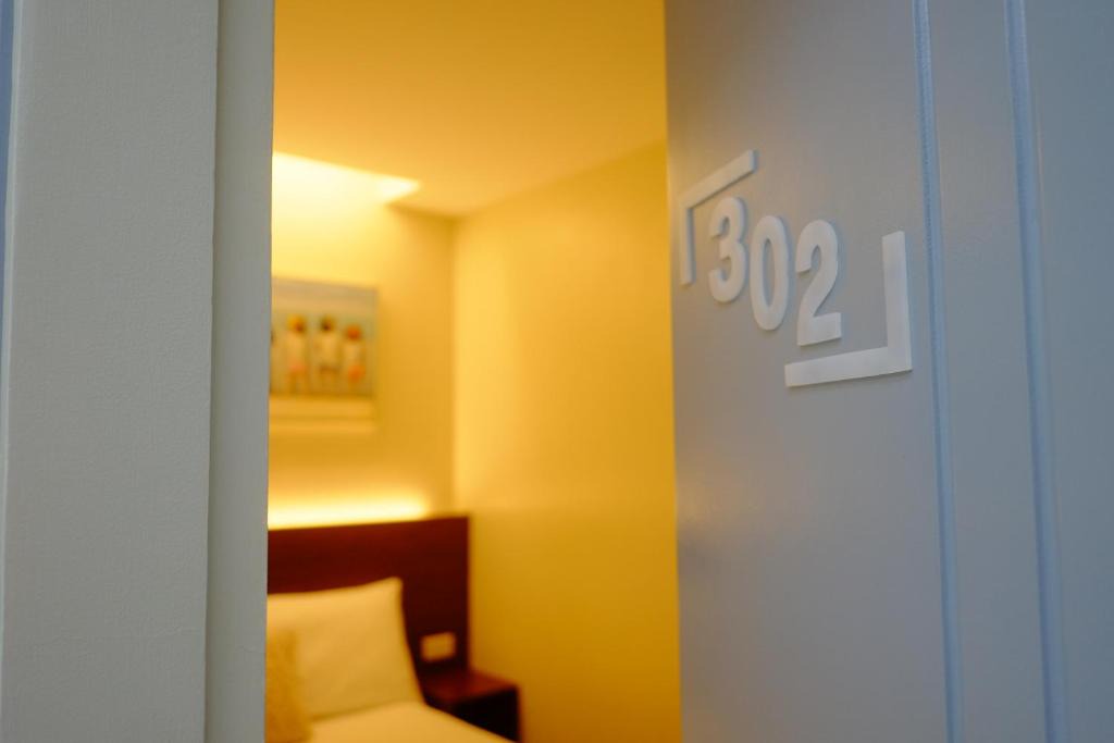 Barangay Poblacion Hotel | Hotel Simone Kalibo