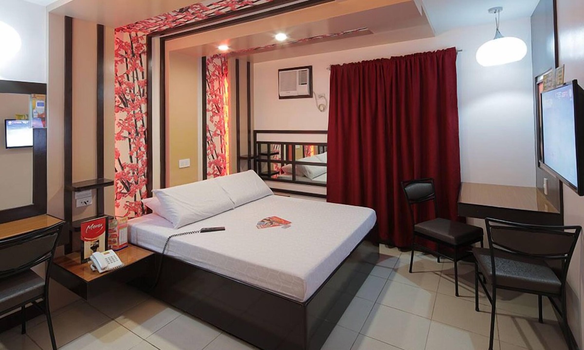 South Triangle Hotel | Hotel Sogo Timog Ave.