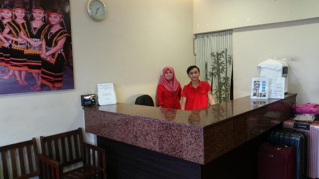 Kampung Air Hotel | Hotel Sri Iskandar