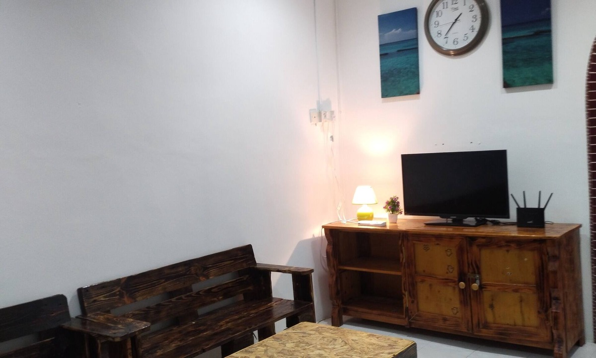 Kusial House | HUDA HOMESTAY BANDAR TANAH MERAH