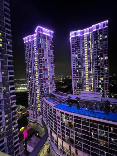 Shah Alam Apartment | I-City Suite 196 -2BR l 5 Pax l Wifi l 1 Car Park