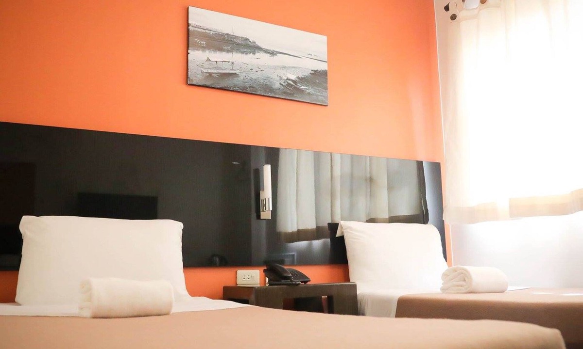 Ormoc Hotel | iaLodge