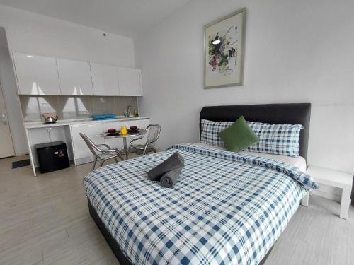 Petaling Jaya Apartment | IHomes33 PJ Grand Sofo Free Parking 2 Pax, IH06