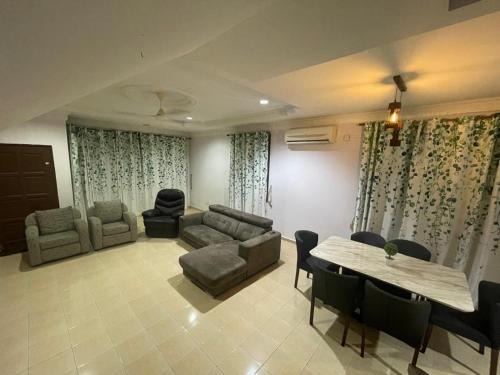 Kuantan House | Indera Mahkota 8 Homestay Kuantan by Alyaa