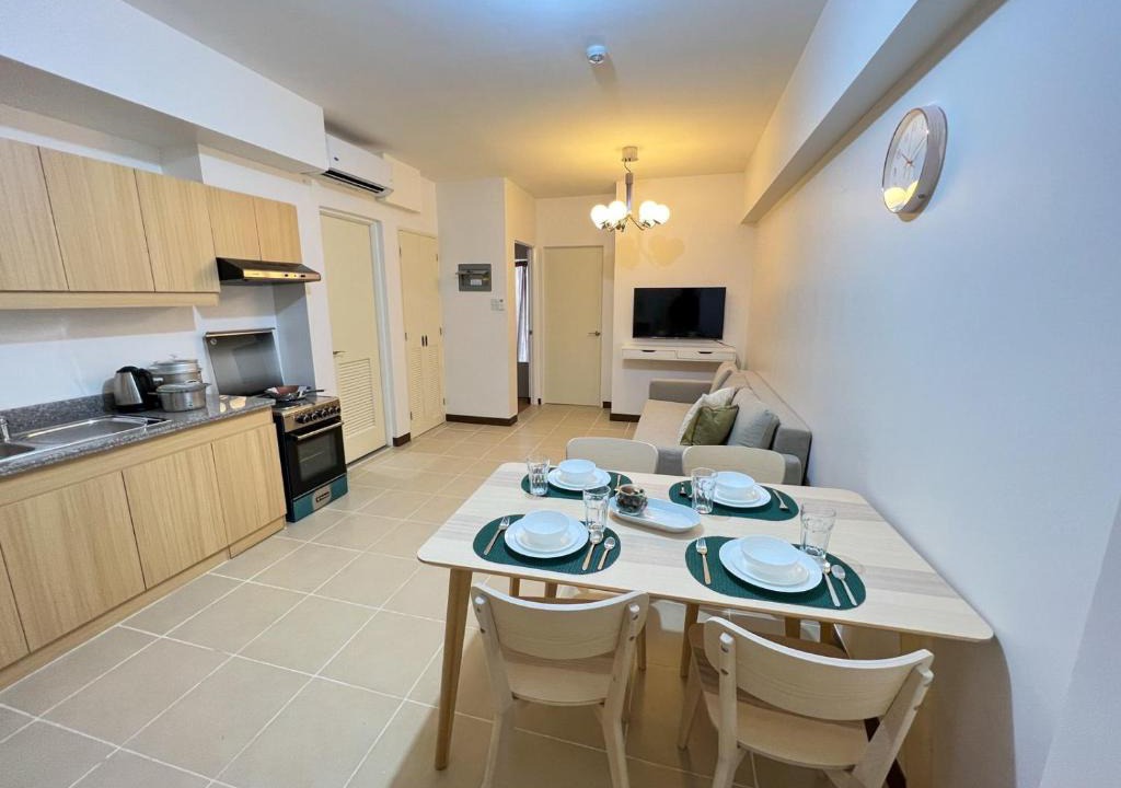 Project 4 Apartment | Infina Towers affordable staycation and spacious 2BR condo Quezon City
