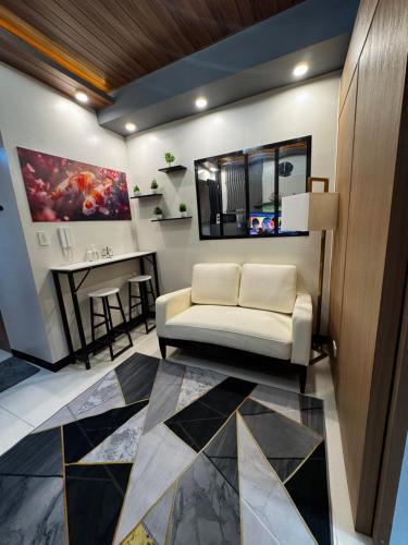 Legazpi Village Apartment | J and J RED Residence