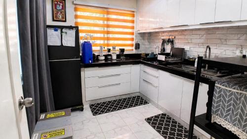 Antipolo House | J&J Antipolo Place 2BR with Netflix & Karaoke