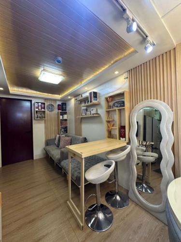Tondo Apartment | J&Z Escape Staycation