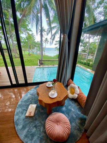 San Francisco Island Villa | Jako Doma Beachfront Cabana