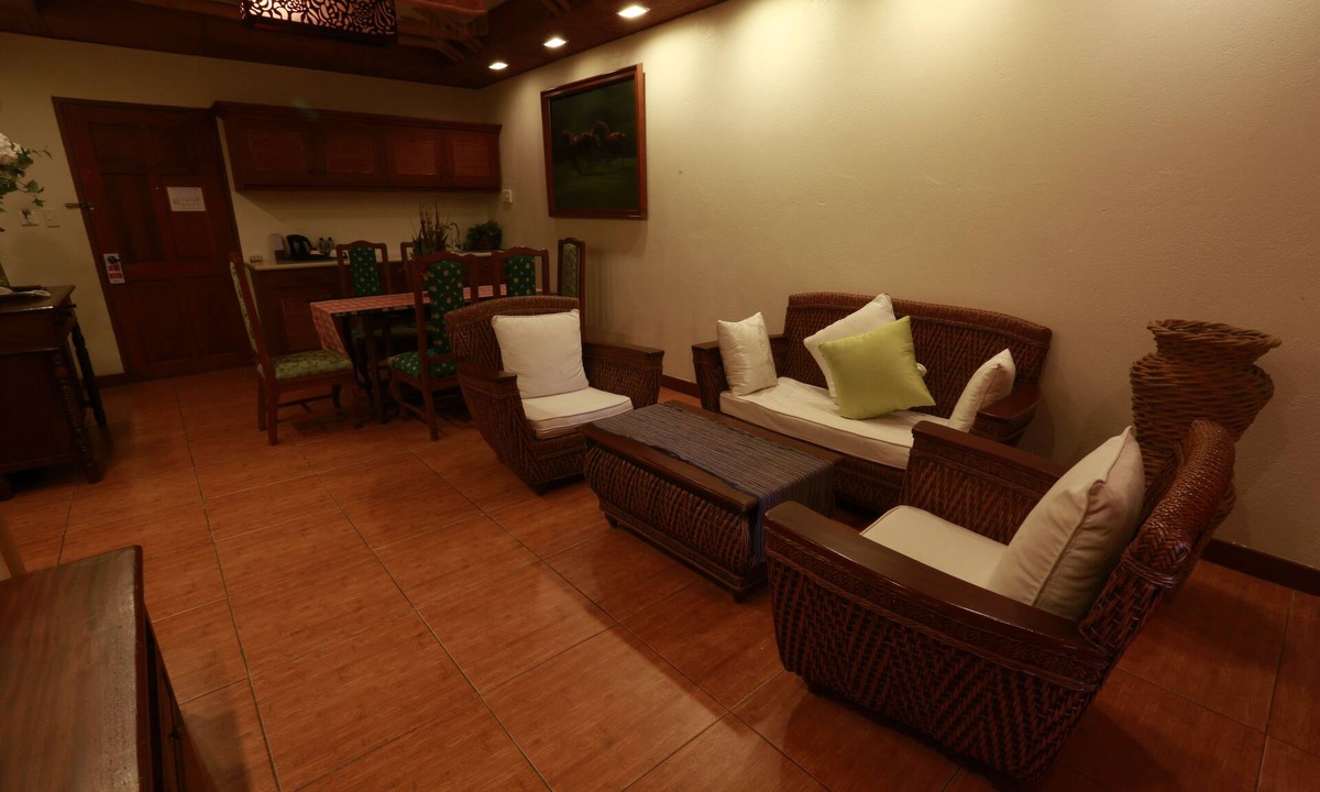 Laoag Hotel | Java Hotel